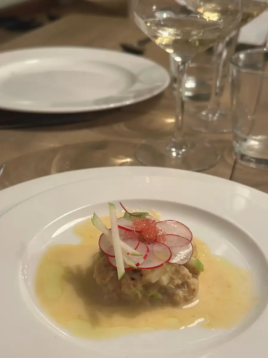 Crab, radish and citrus starter plated by the private chef